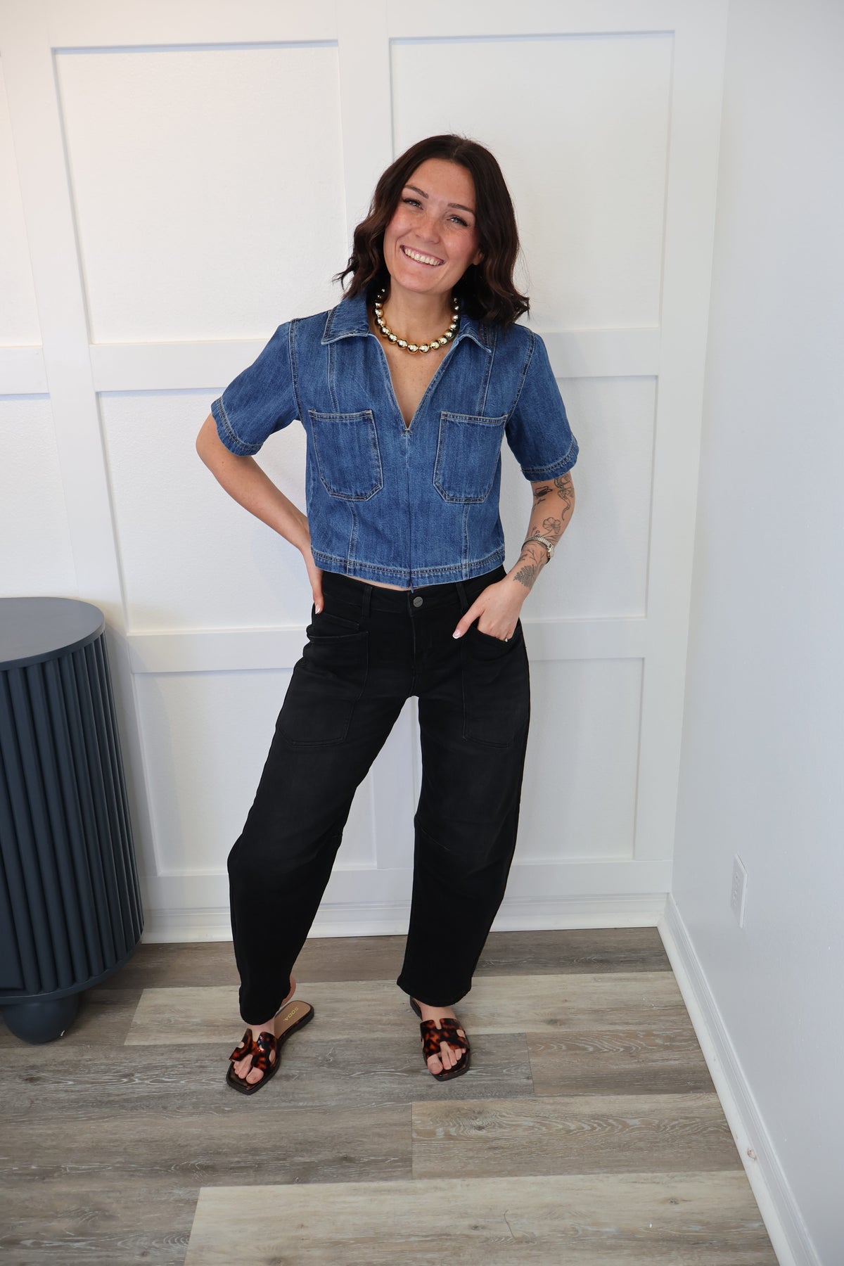 Black Out Mid Rise Barrel Jeans