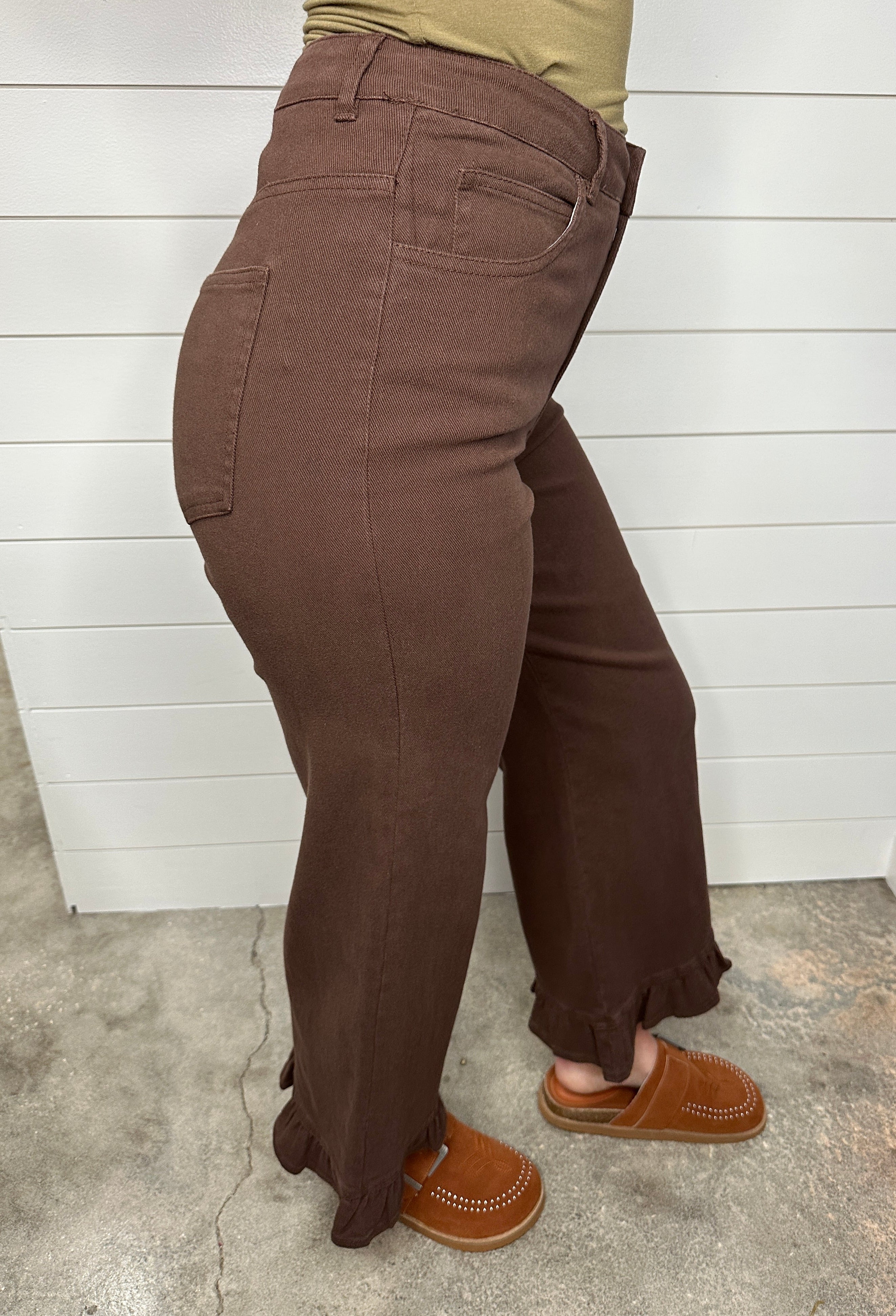 The Cocoa Ruffle Crop