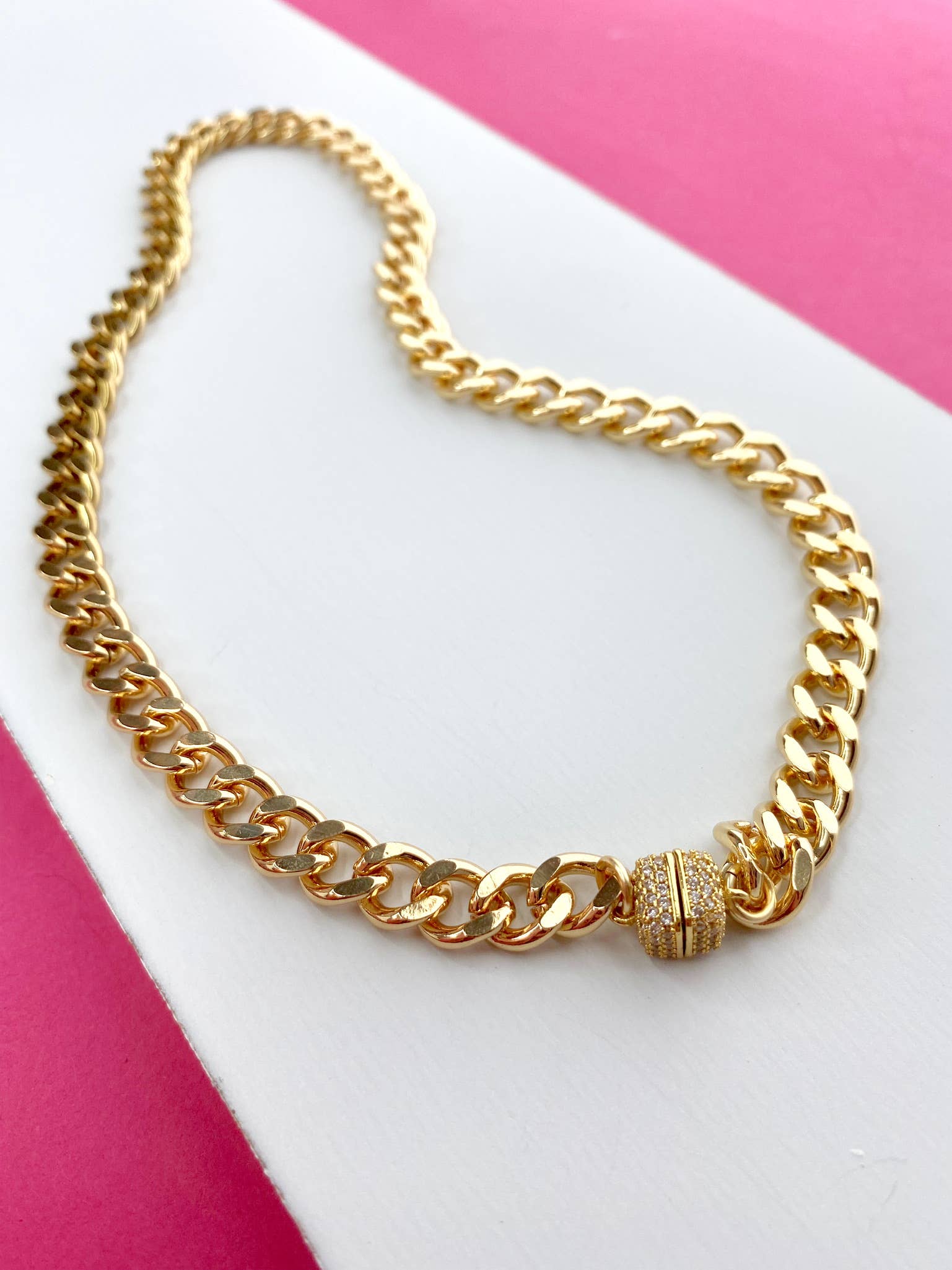 Michelle Magnetic Clasp Choker
