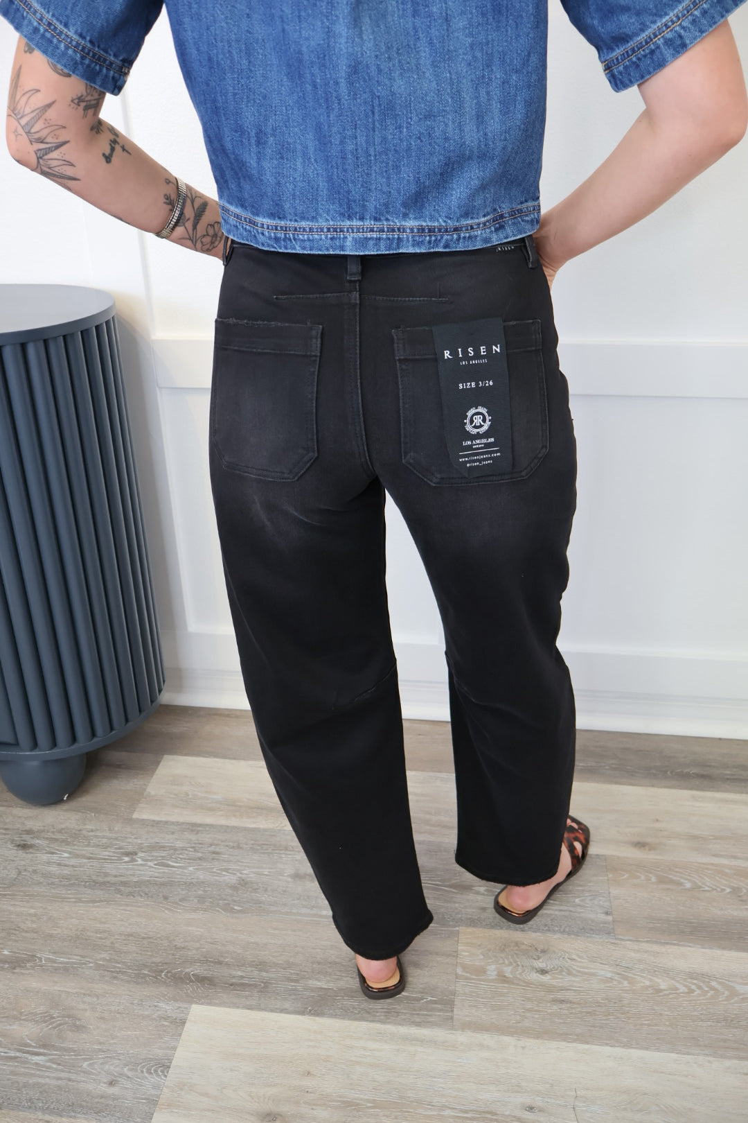 Black Out Mid Rise Barrel Jeans