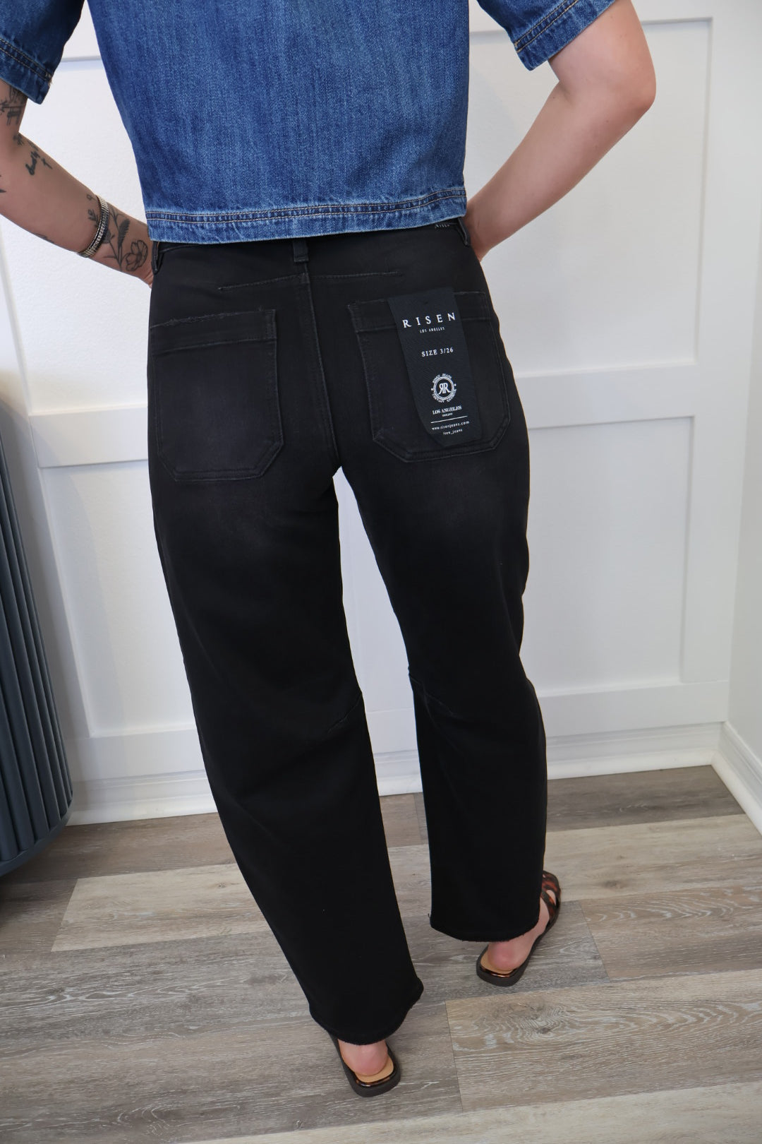 Black Out Mid Rise Barrel Jeans