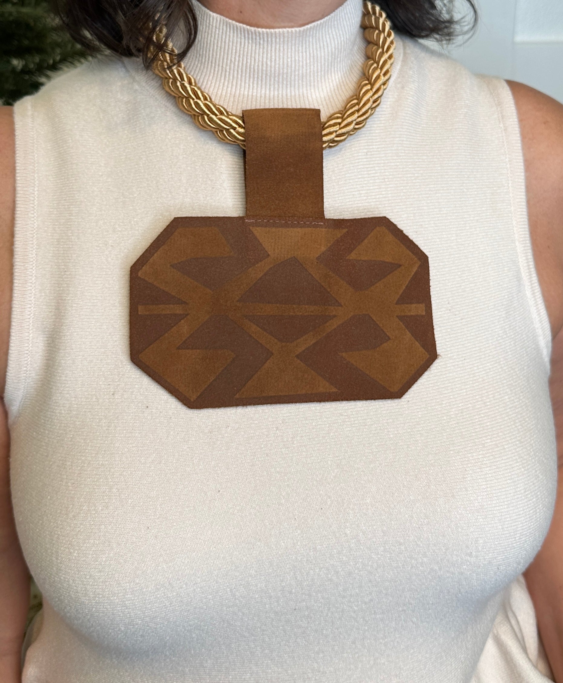 Eliza Pendant Choker