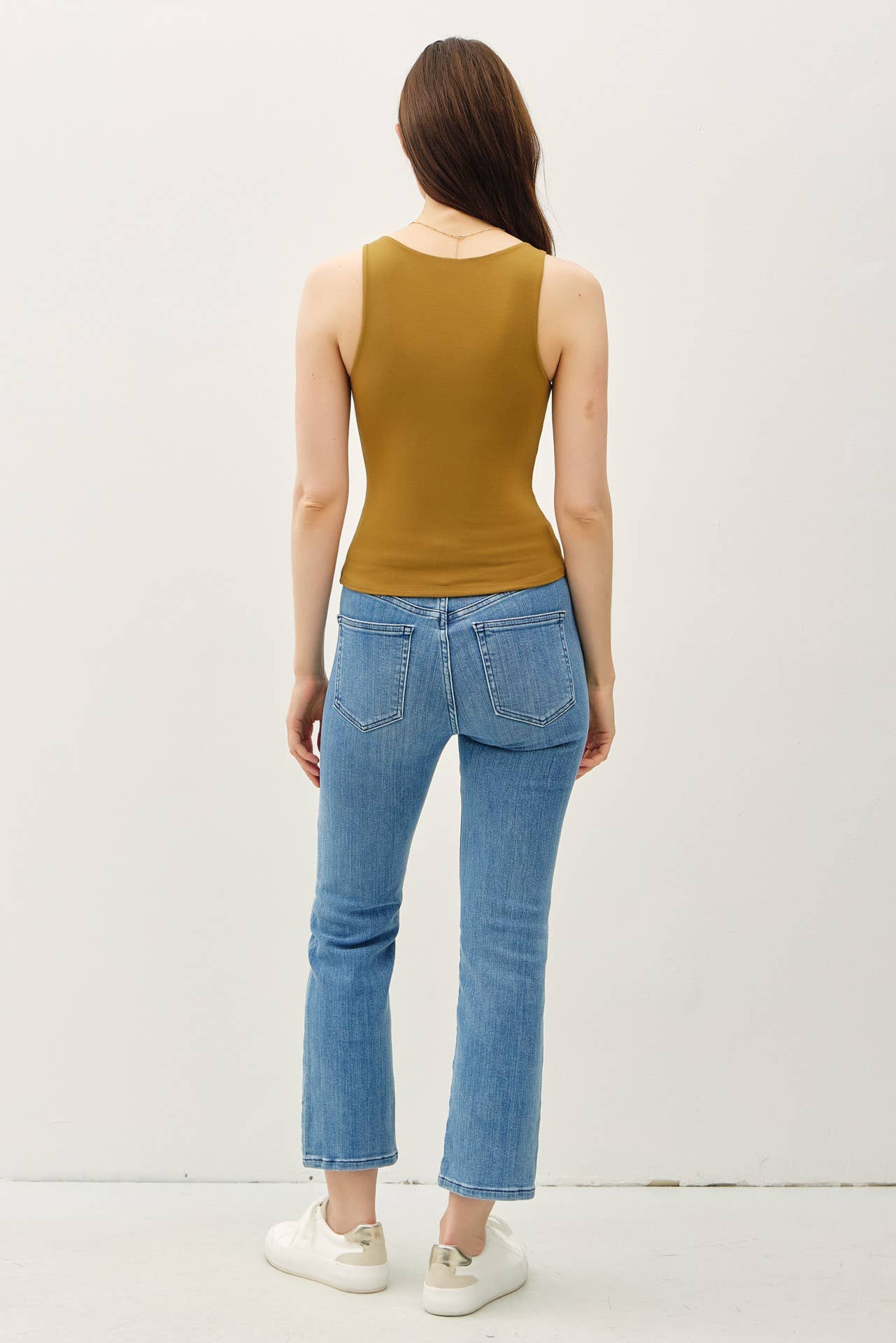 BASIC BOAT NECK TANK