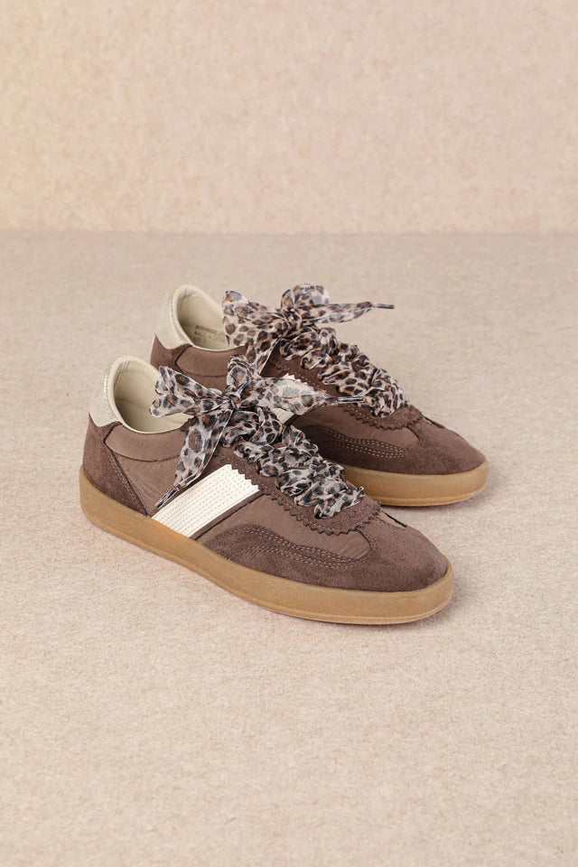 Dixie Sneaker