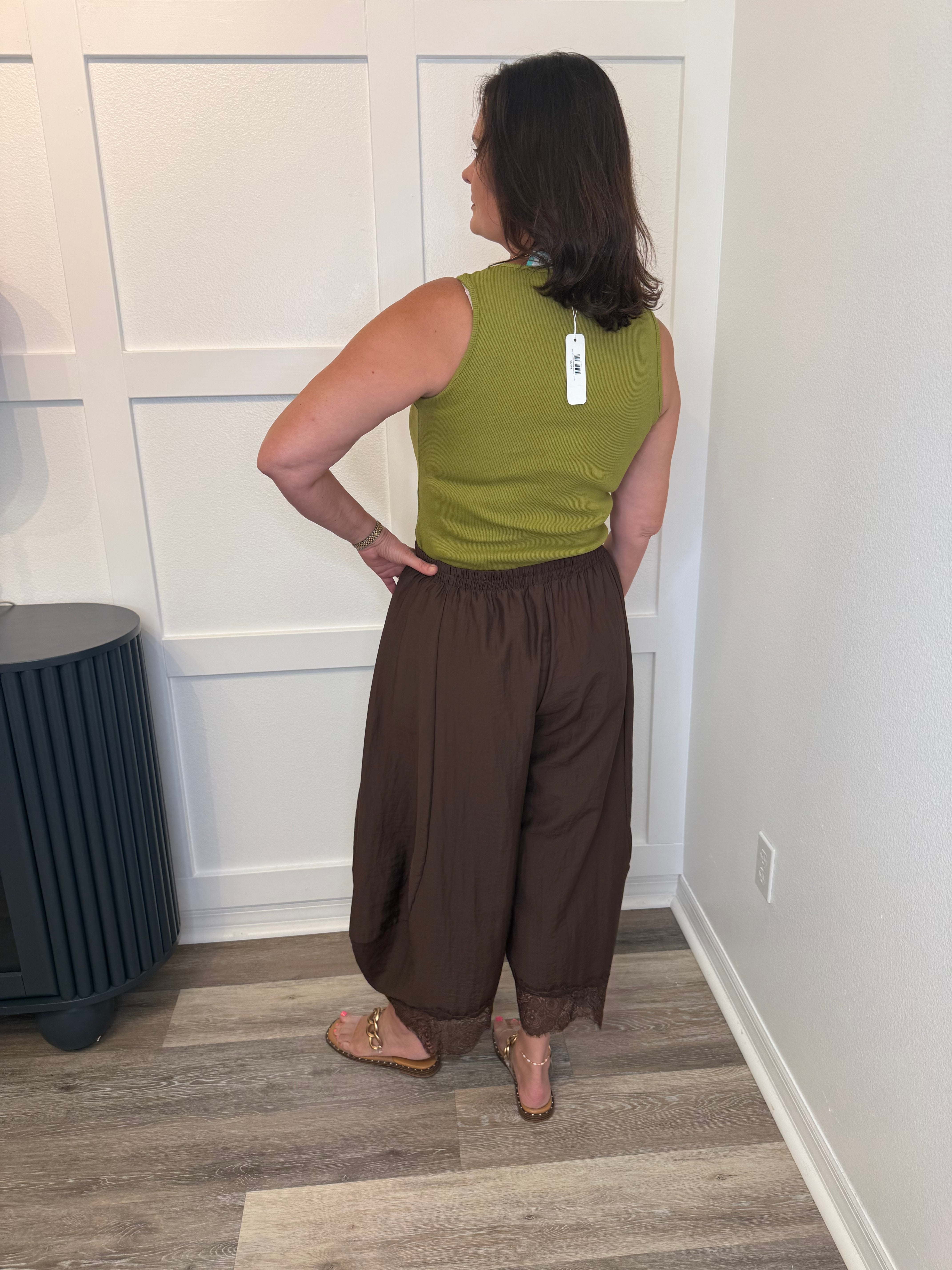 Cropped Lace Hem Barrel Pants