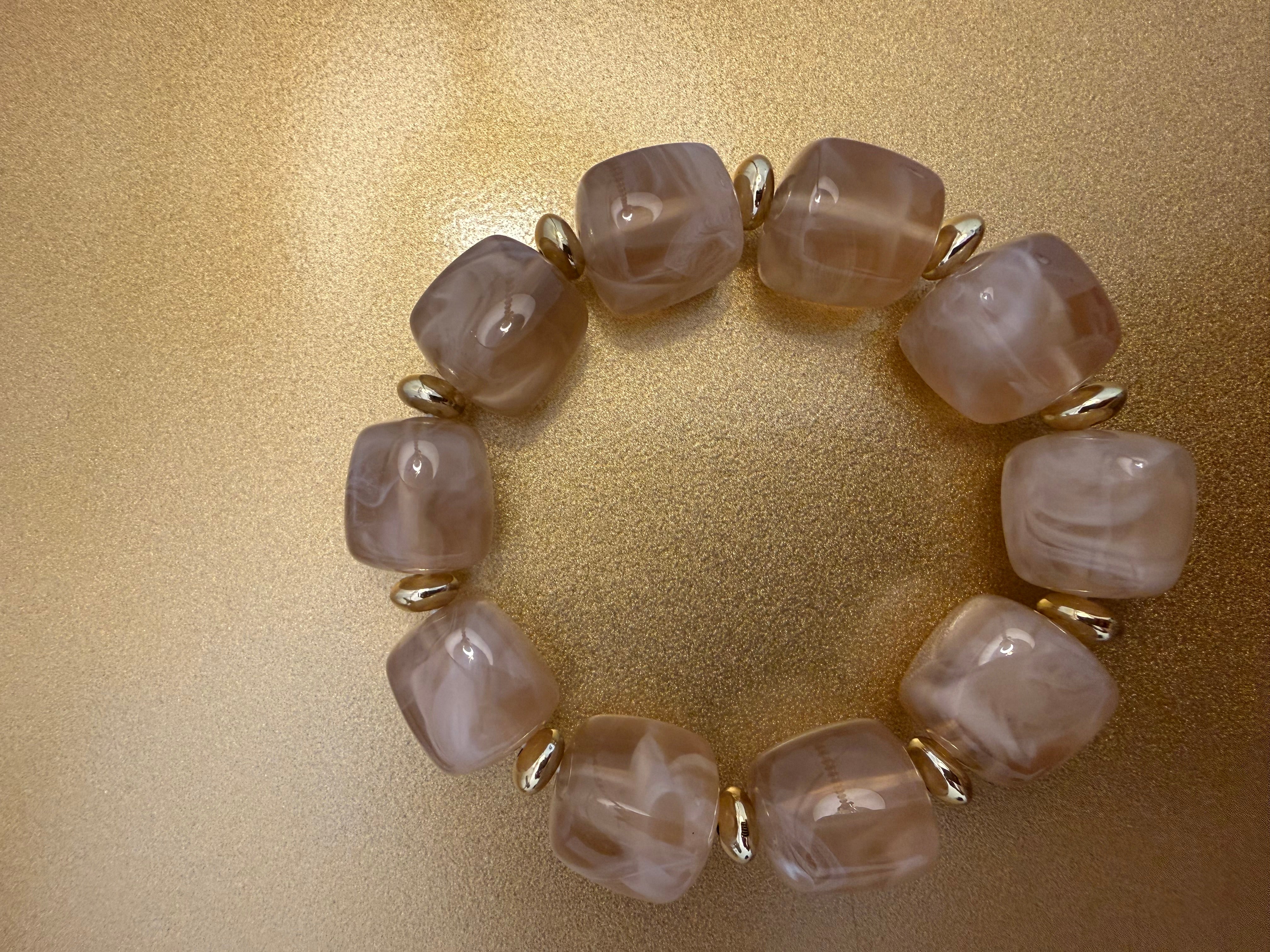 Chunky Beaded Bracelet Tapue