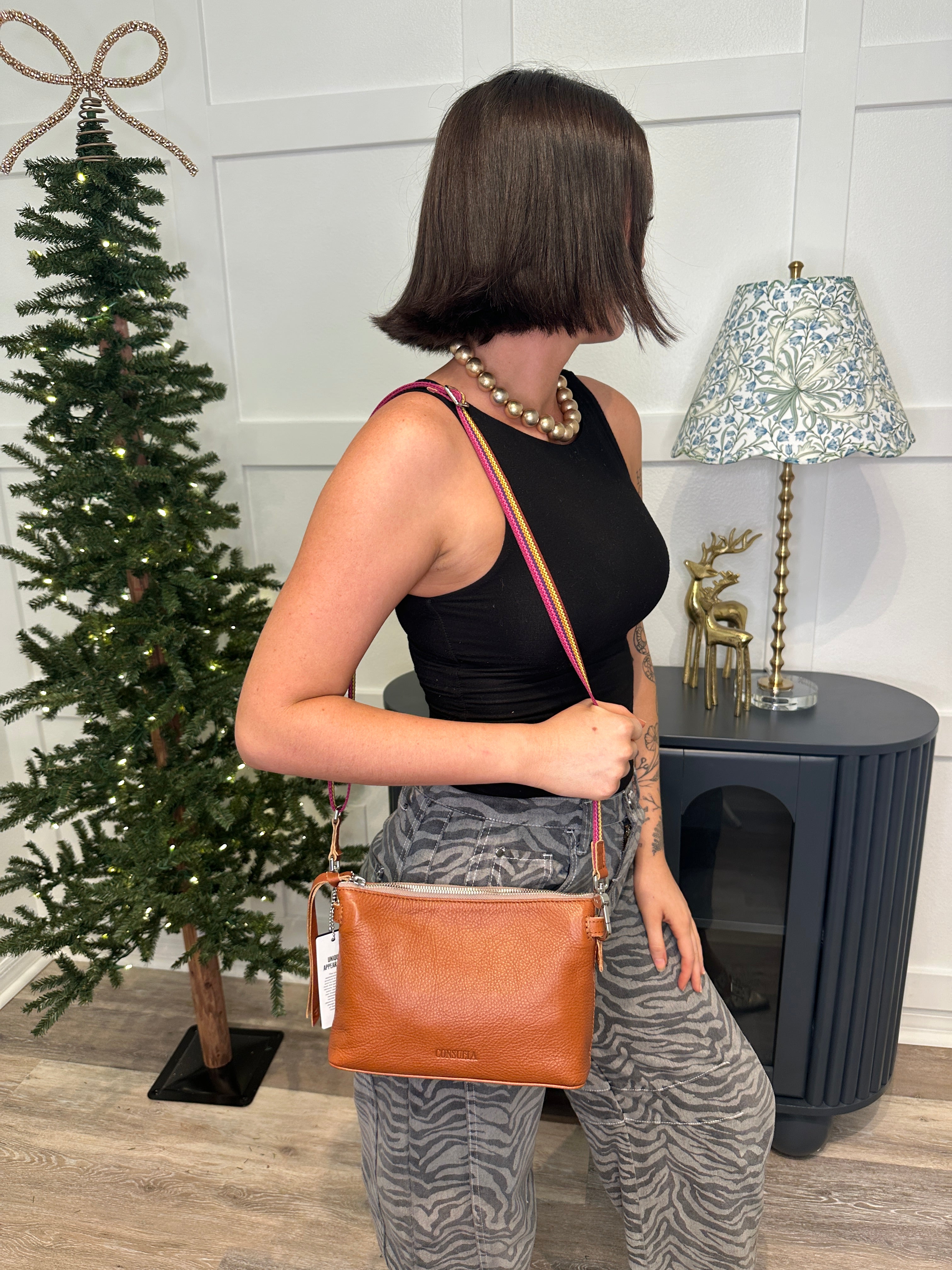 CONSUELA MIDTOWN CROSSBODY, BRANDY