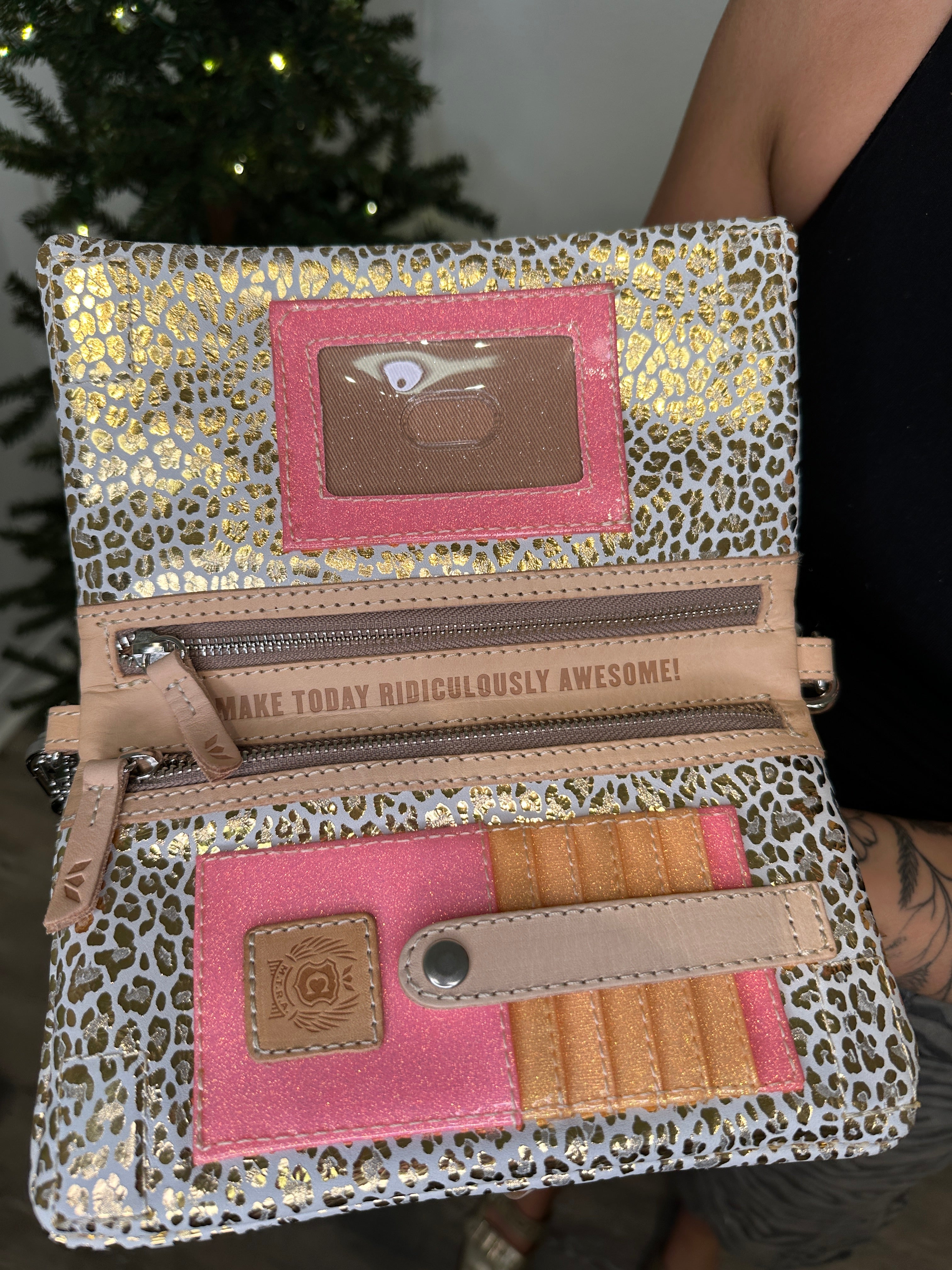 CONSUELA UPTOWN CROSSBODY, KIT