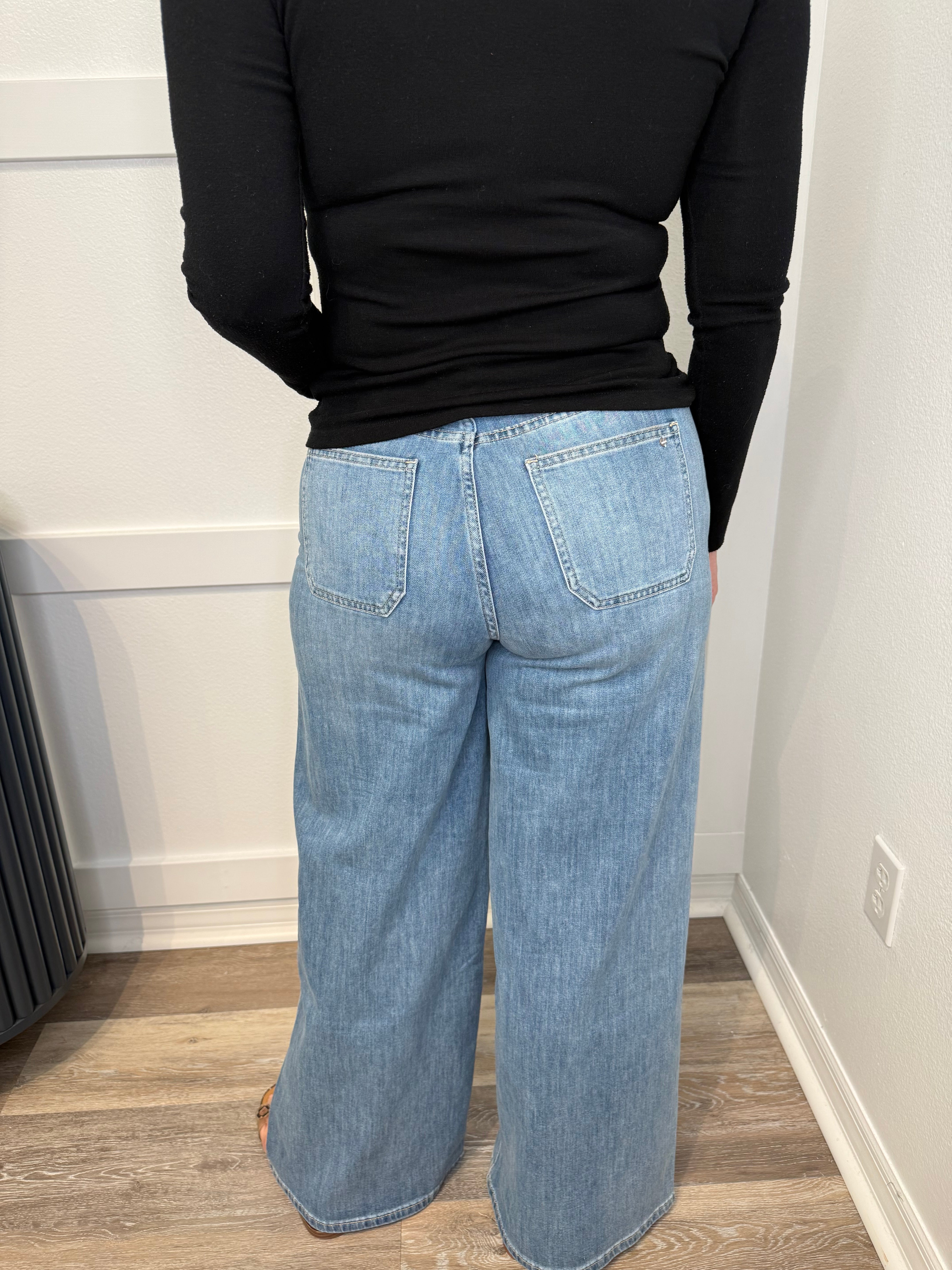 MICA High Rise Patch Pocket Jean