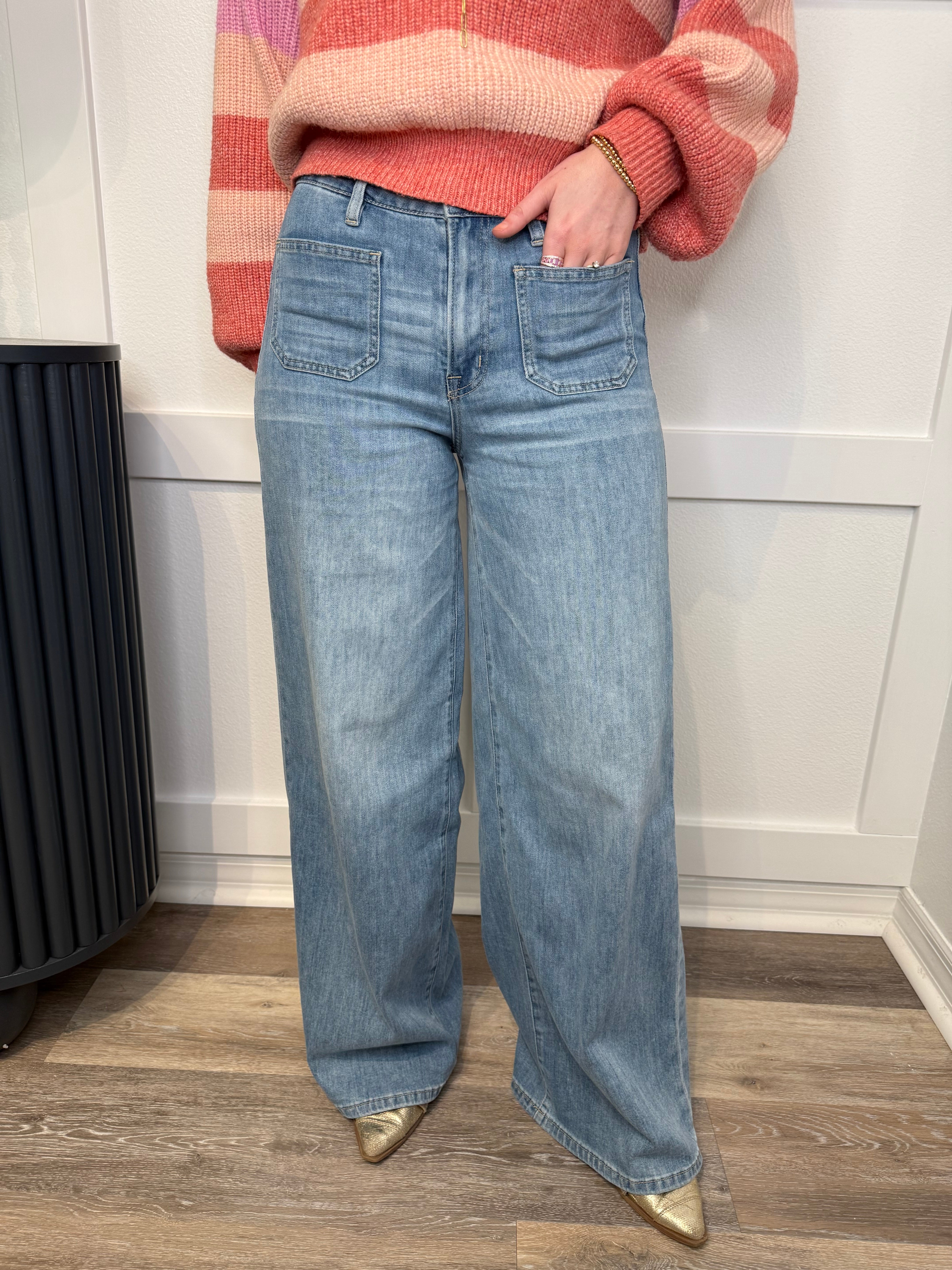 MICA High Rise Patch Pocket Jean